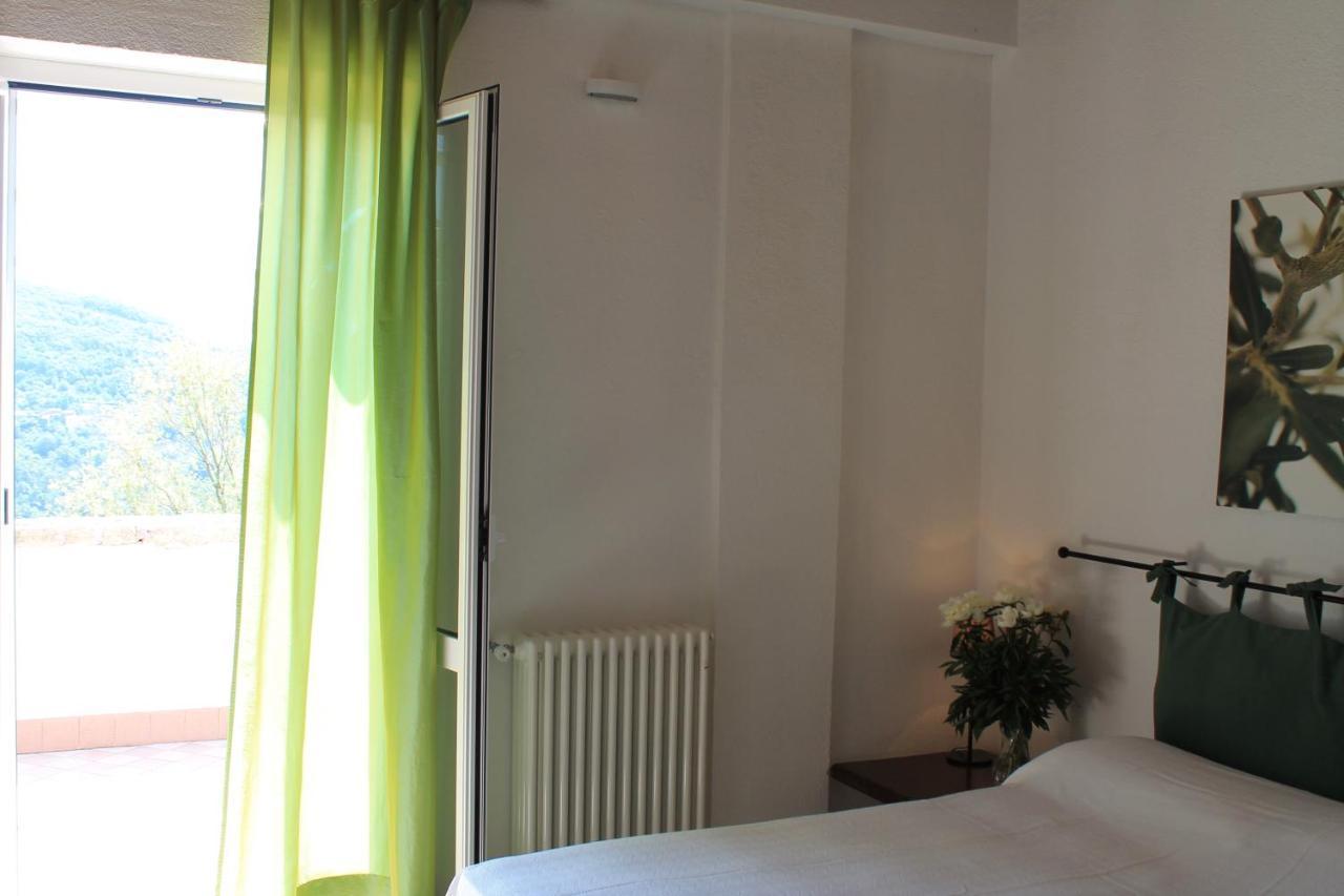 B&B Rubando Le Nuvole Orco Feglino Bagian luar foto